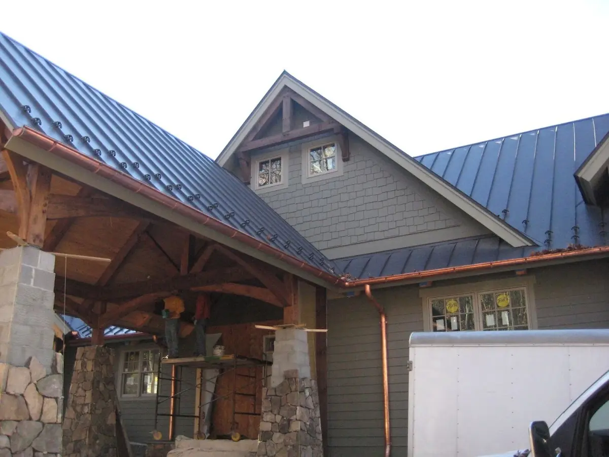 Craftsman Roofing team delivering quality roofing work in Sauquoit